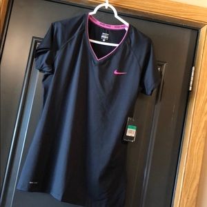 NEW Nike V-Neck T-shirt